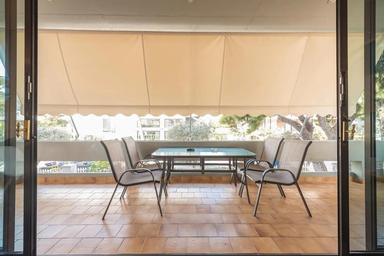 Glyfada Glass-Walled Designed Apt Athens Exterior photo